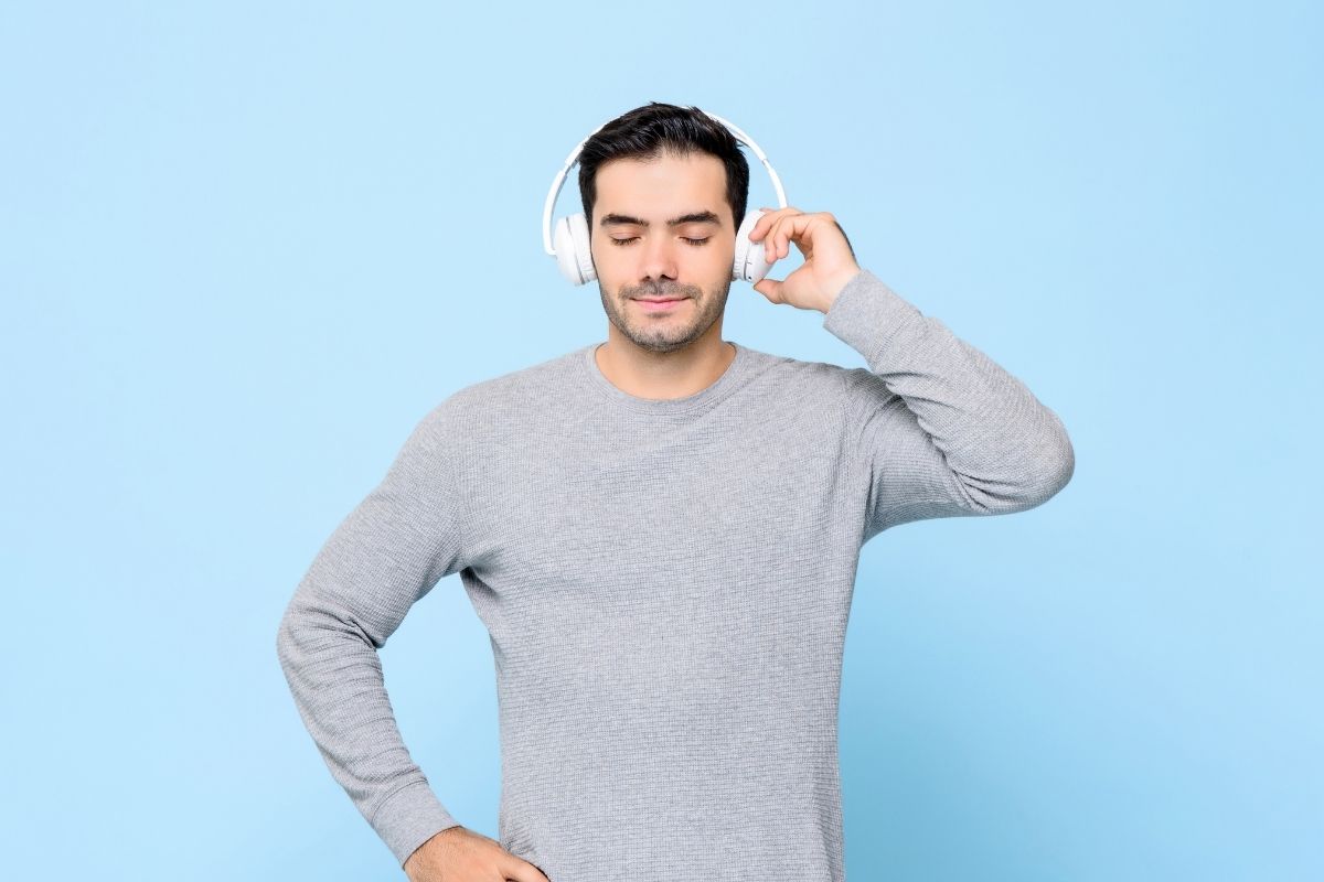 Listen to Calming Music Way to Relax Your Mind and Body from Stress